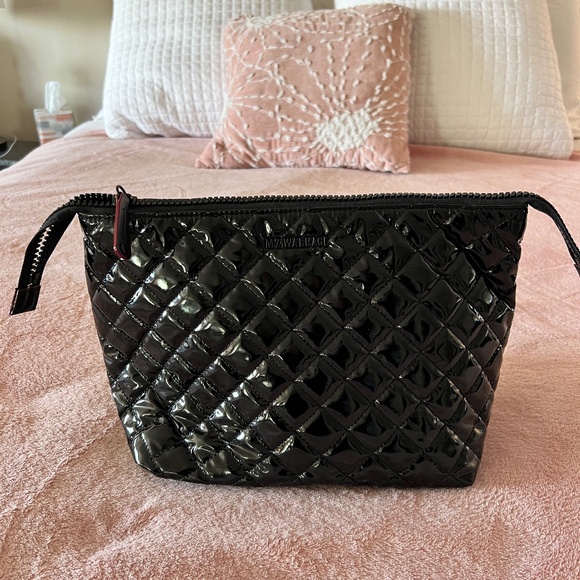 NWOT MZ Wallace Large Zoey Cosmetic in Black Lacquer - PRICED TO SELL FAST! - Picture 1 of 7